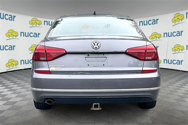 2018 Volkswagen Passat 2.0T SE - Photo 4