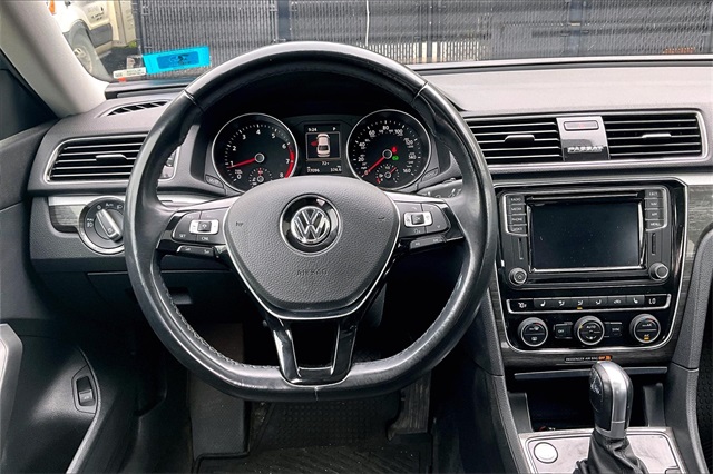 2018 Volkswagen Passat 2.0T SE - Photo 5