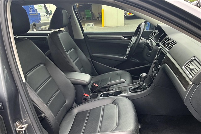 2018 Volkswagen Passat 2.0T SE - Photo 7
