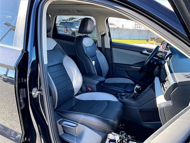 2022 Volkswagen Taos 1.5T SEL - Photo 11