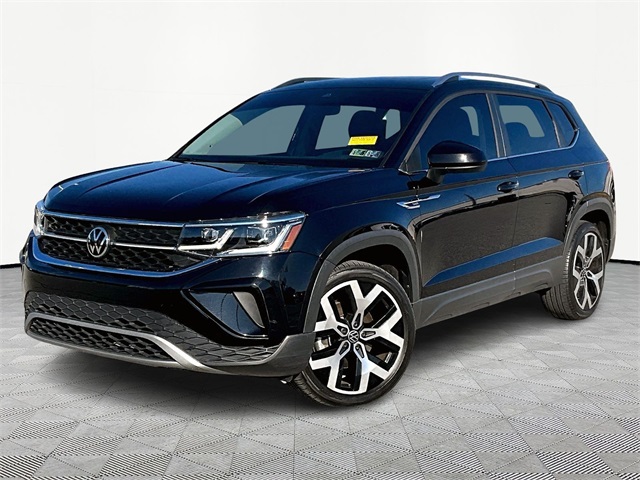 2022 Volkswagen Taos 1.5T SEL - Photo 3