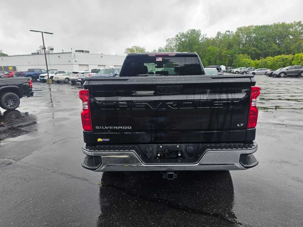 2022 Chevrolet Silverado 1500 LT - Photo 3