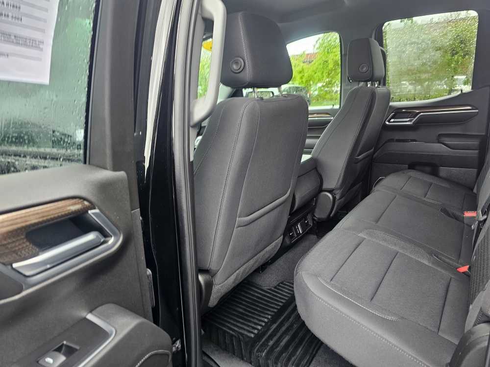 2022 Chevrolet Silverado 1500 LT - Photo 8