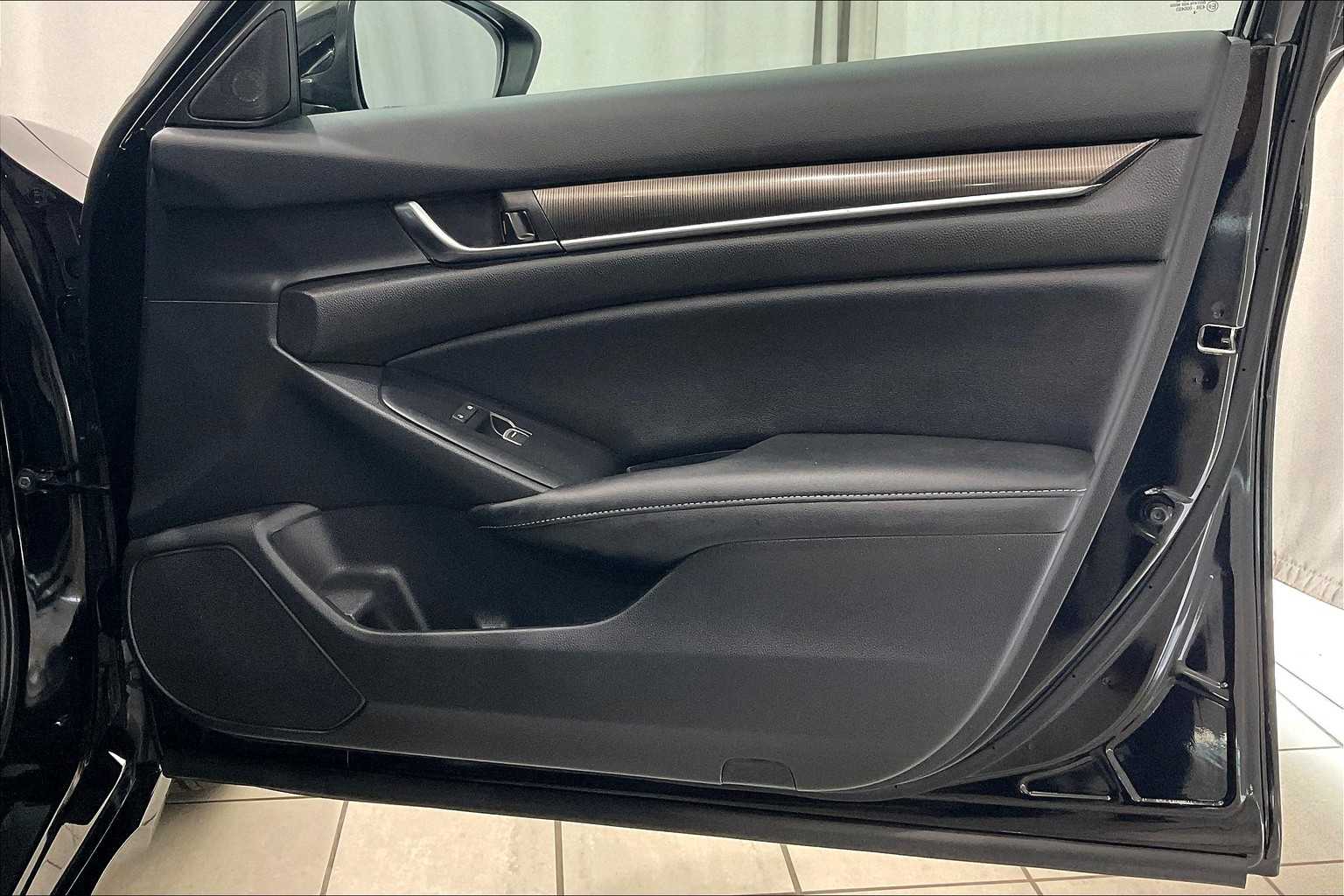 2022 Honda Accord Sport - Photo 12