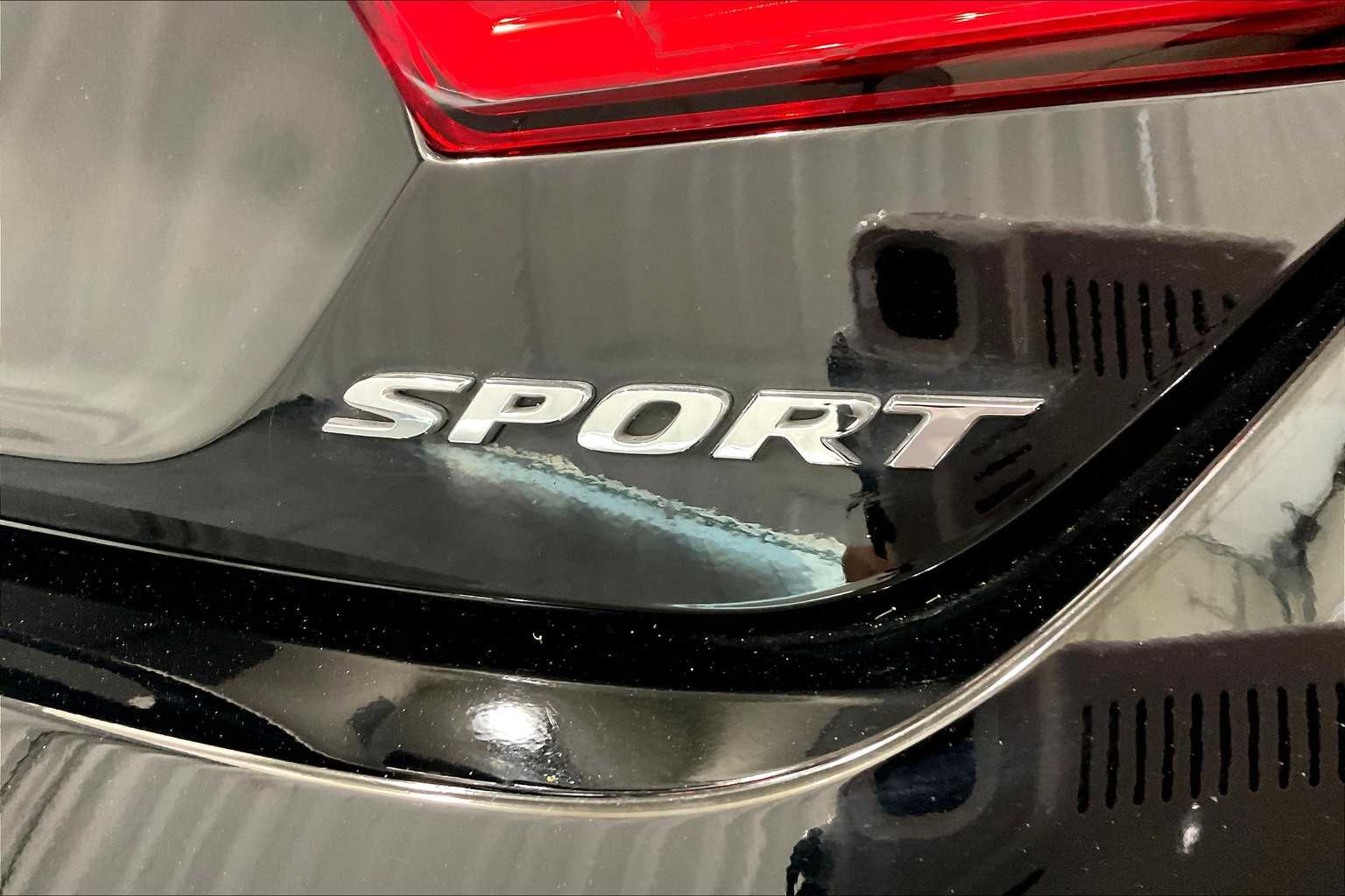 2022 Honda Accord Sport - Photo 28