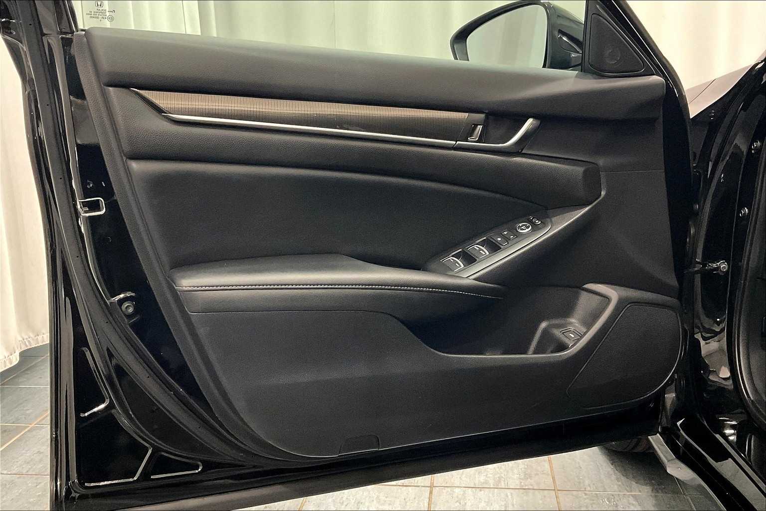 2022 Honda Accord Sport - Photo 9