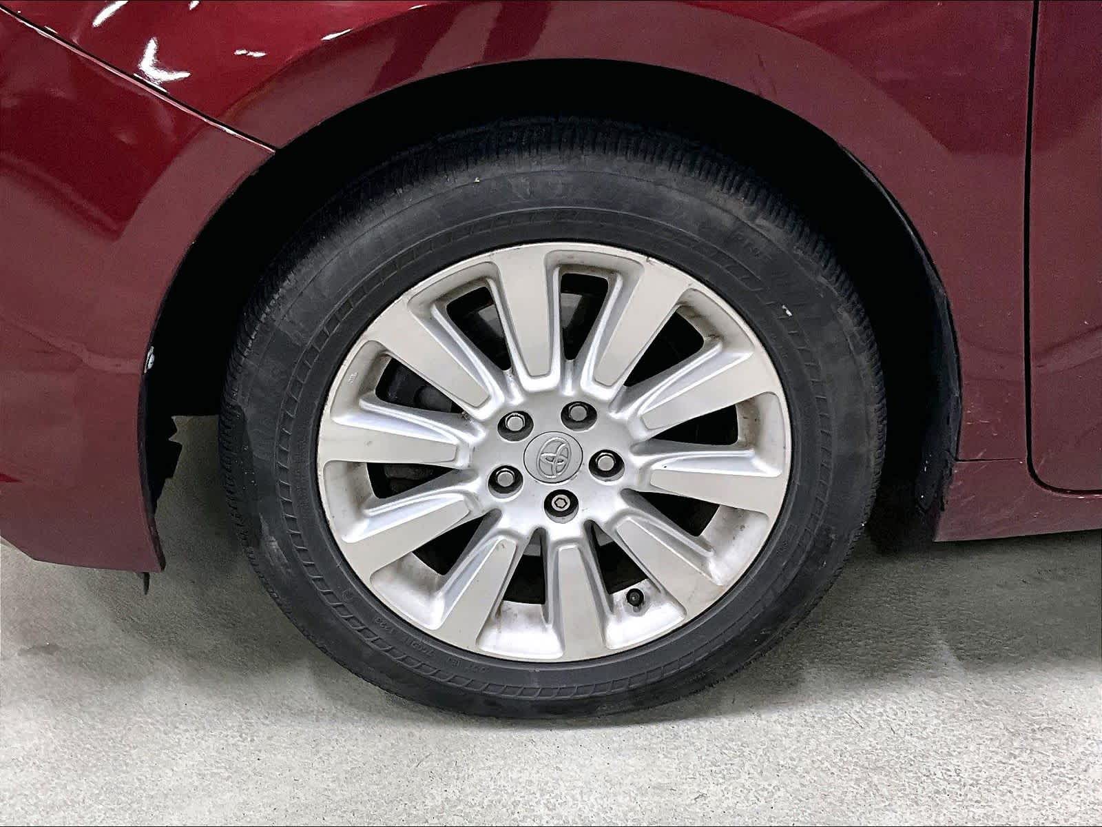 2015 Toyota Sienna LE - Photo 4