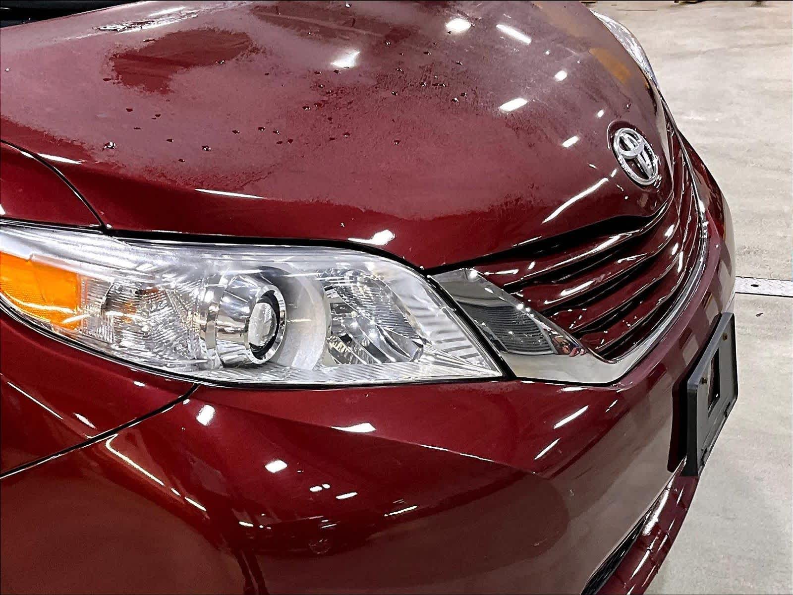 2015 Toyota Sienna LE - Photo 5