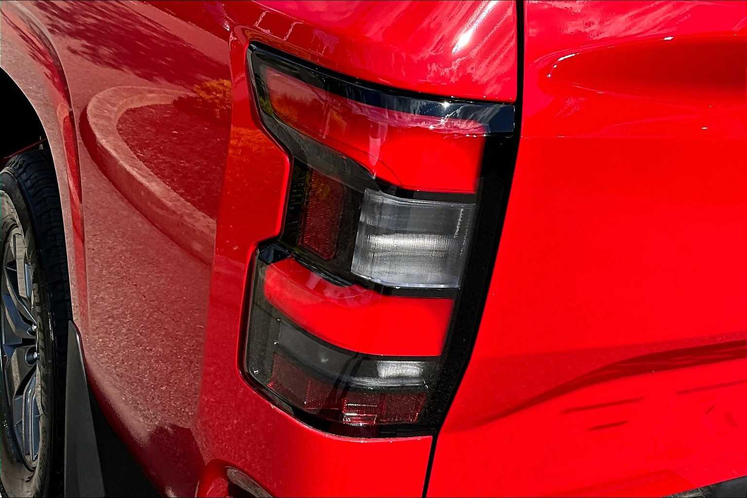 2025 Nissan Frontier SV - Photo 33