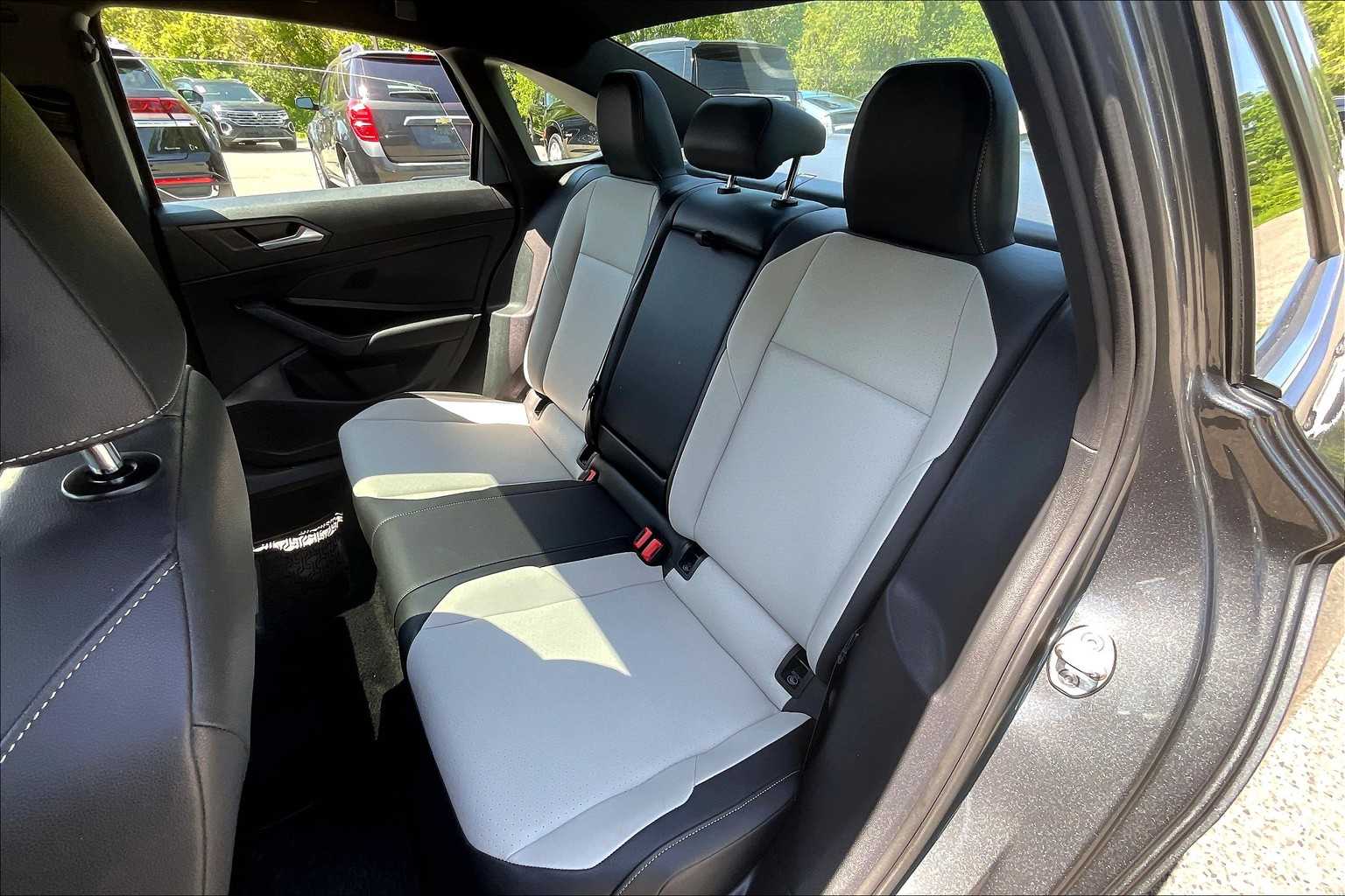 2019 Volkswagen Jetta R-Line - Photo 15