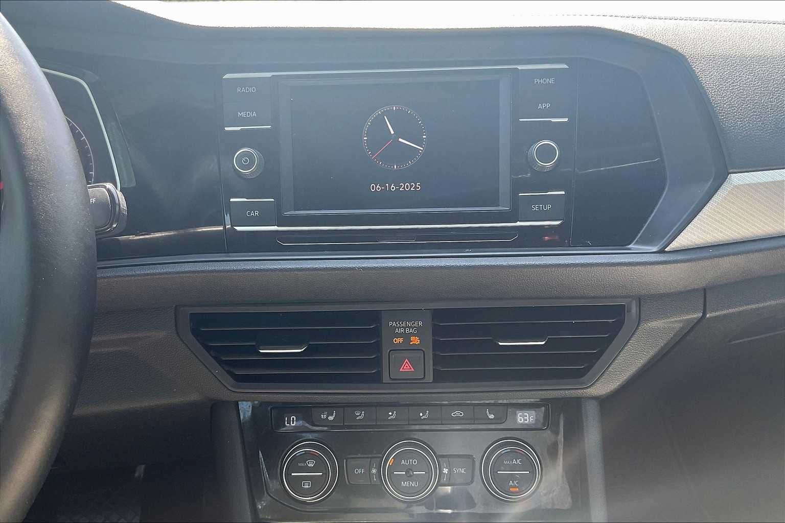 2019 Volkswagen Jetta R-Line - Photo 18