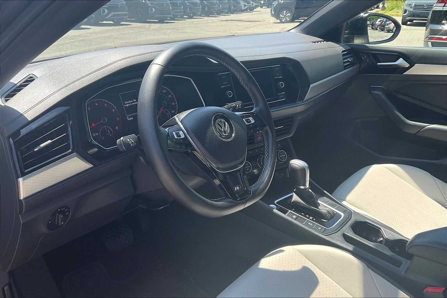 2019 Volkswagen Jetta R-Line - Photo 8