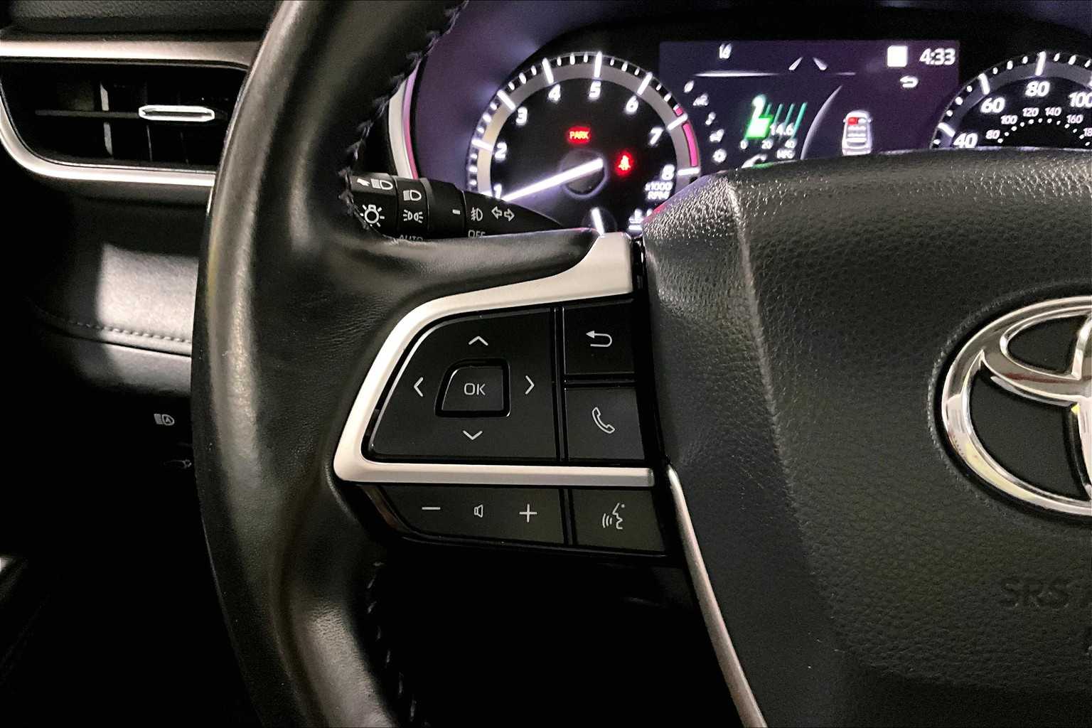 2022 Toyota Highlander XLE - Photo 24