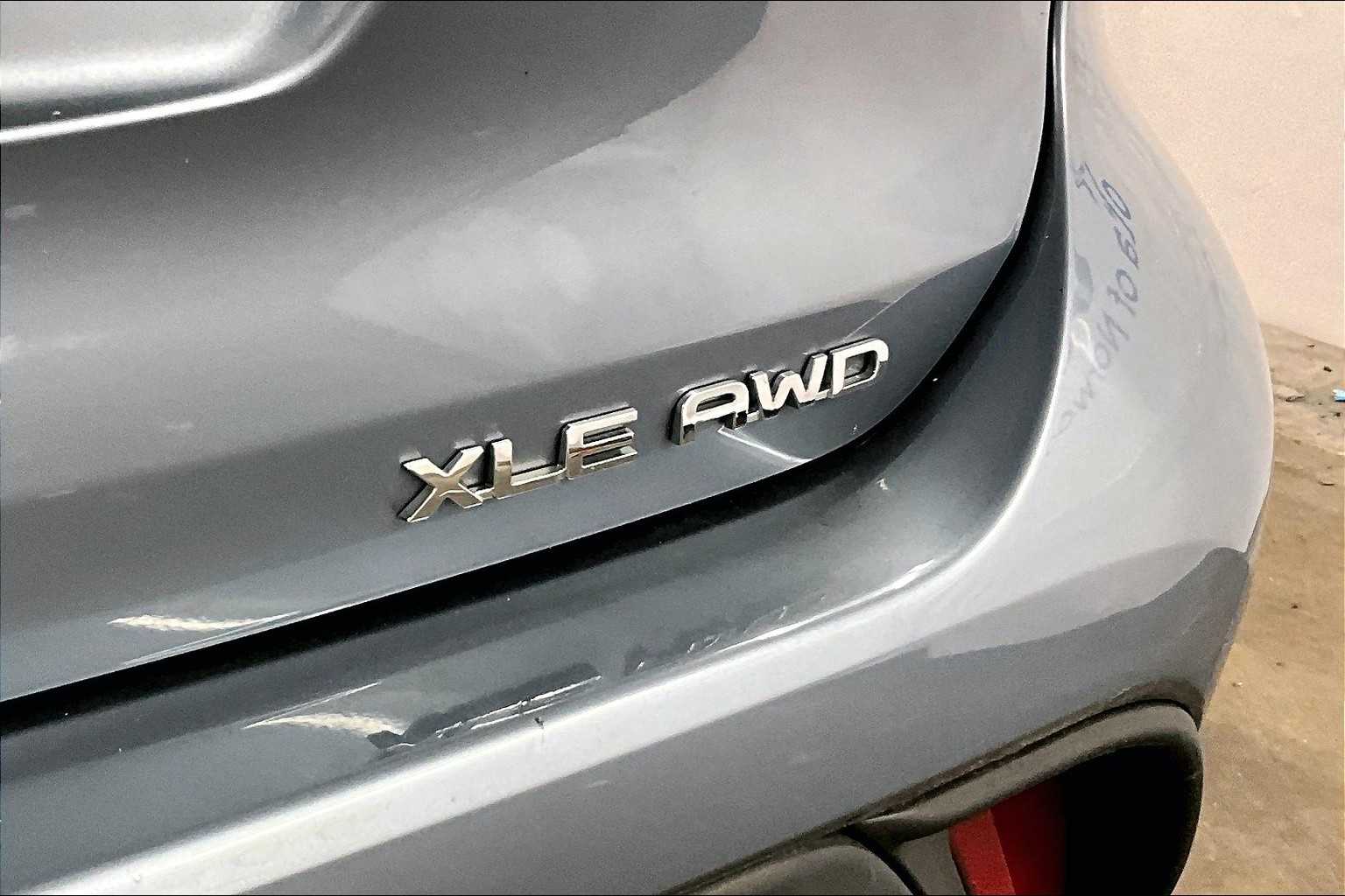 2022 Toyota Highlander XLE - Photo 30