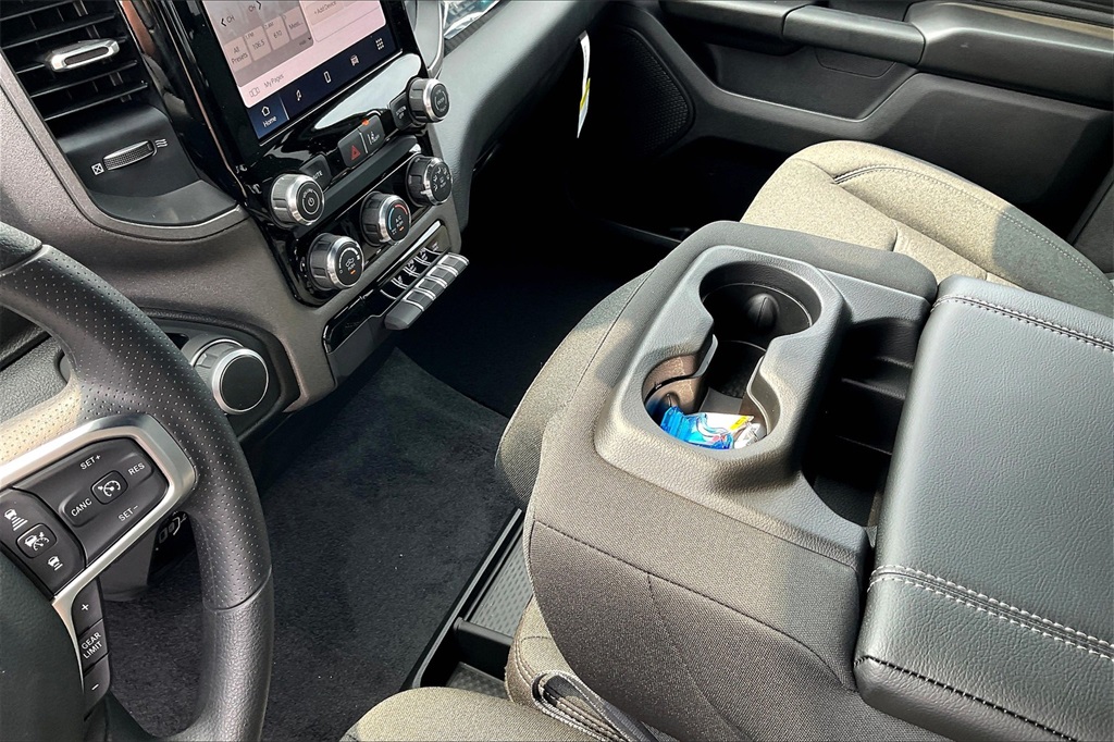 2026 Ram 1500 Tradesman - Photo 14