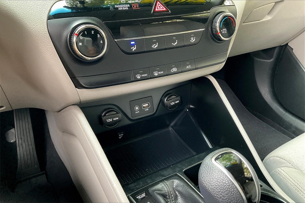 2018 Hyundai Tucson SE - Photo 12