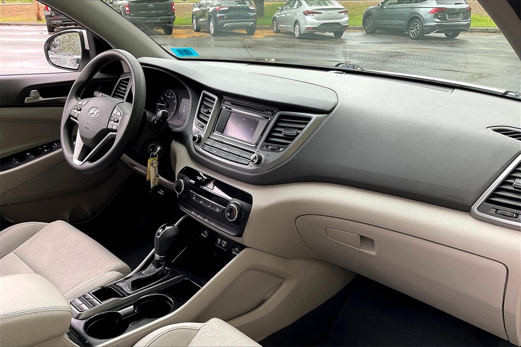 2018 Hyundai Tucson SE - Photo 14