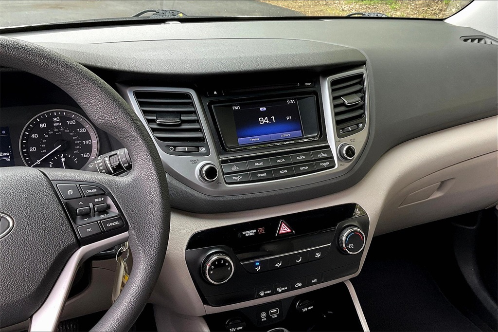 2018 Hyundai Tucson SE - Photo 18