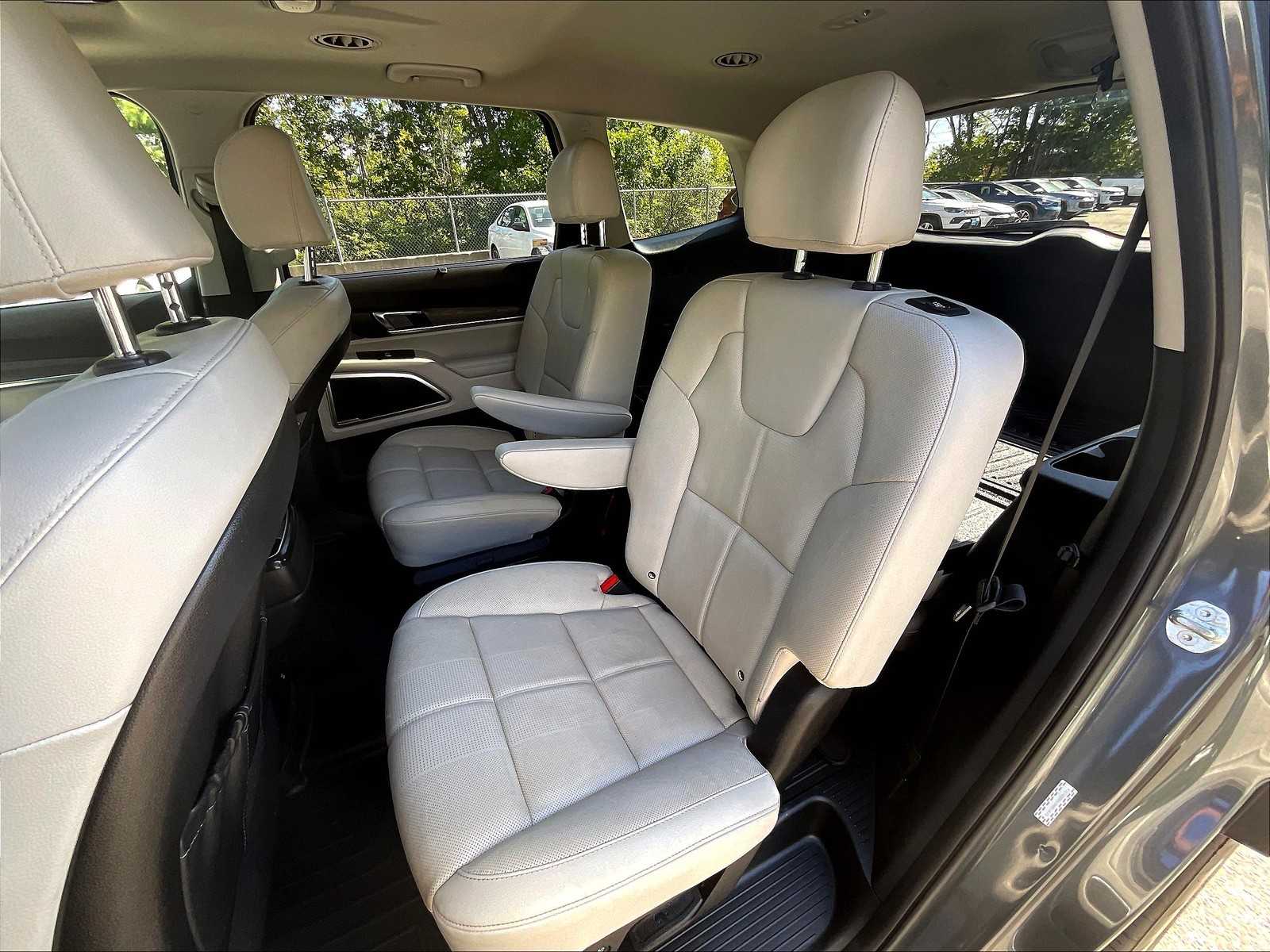 2022 Kia Telluride EX - Photo 14