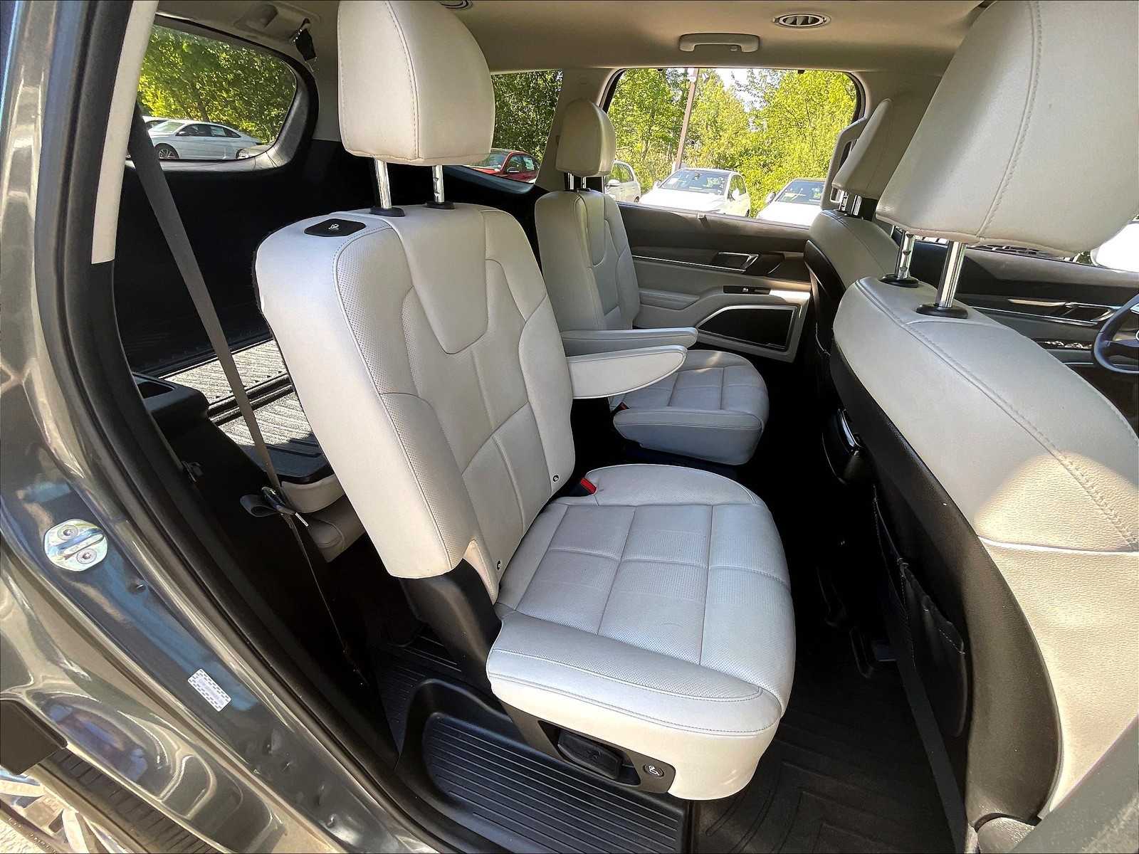 2022 Kia Telluride EX - Photo 15