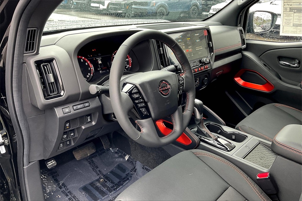 2025 Nissan Frontier PRO-4X - Photo 9
