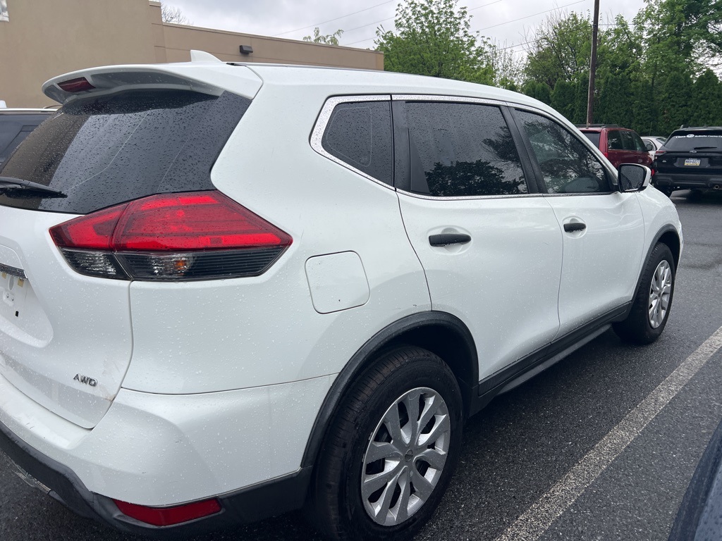 2017 Nissan Rogue S - Photo 3