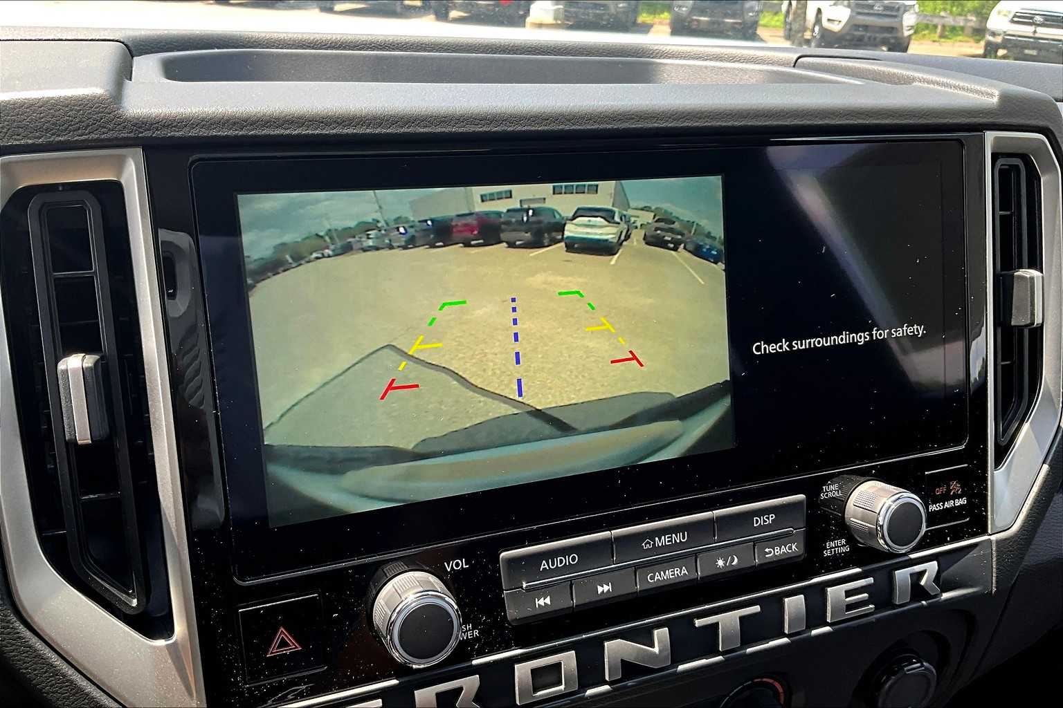 2025 Nissan Frontier SV - Photo 19
