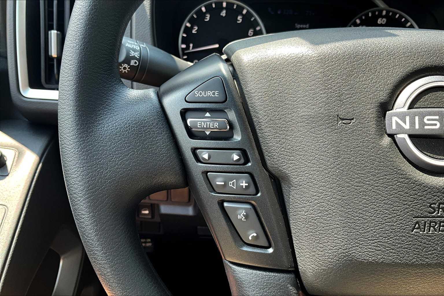 2025 Nissan Frontier SV - Photo 22