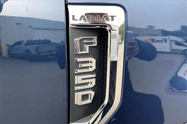 2020 Ford F-350SD Lariat - Photo 8