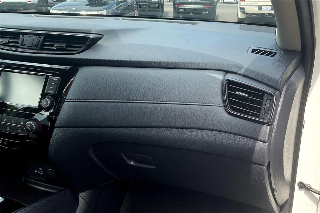 2020 Nissan Rogue S - Photo 13