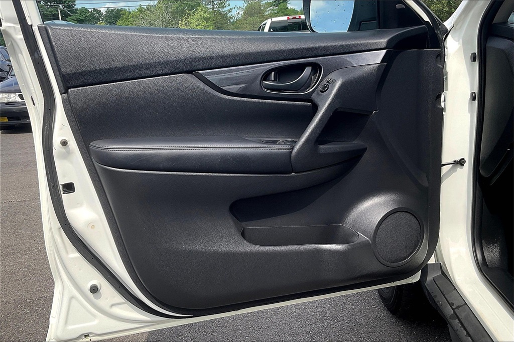 2020 Nissan Rogue S - Photo 9