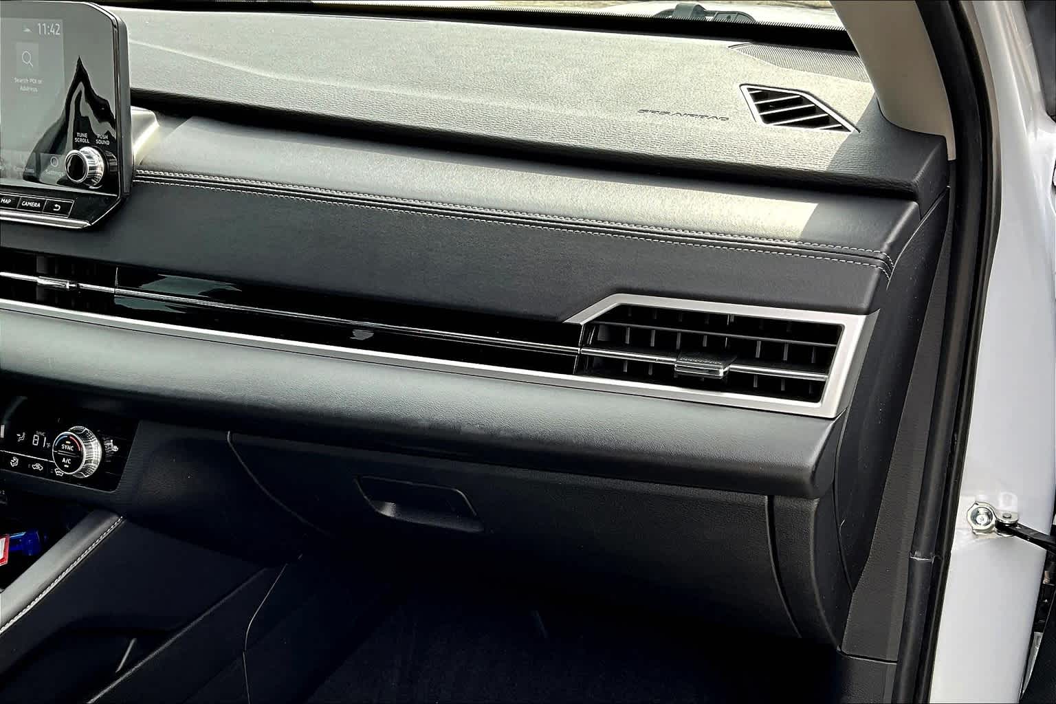 2023 Mitsubishi Outlander SE - Photo 13