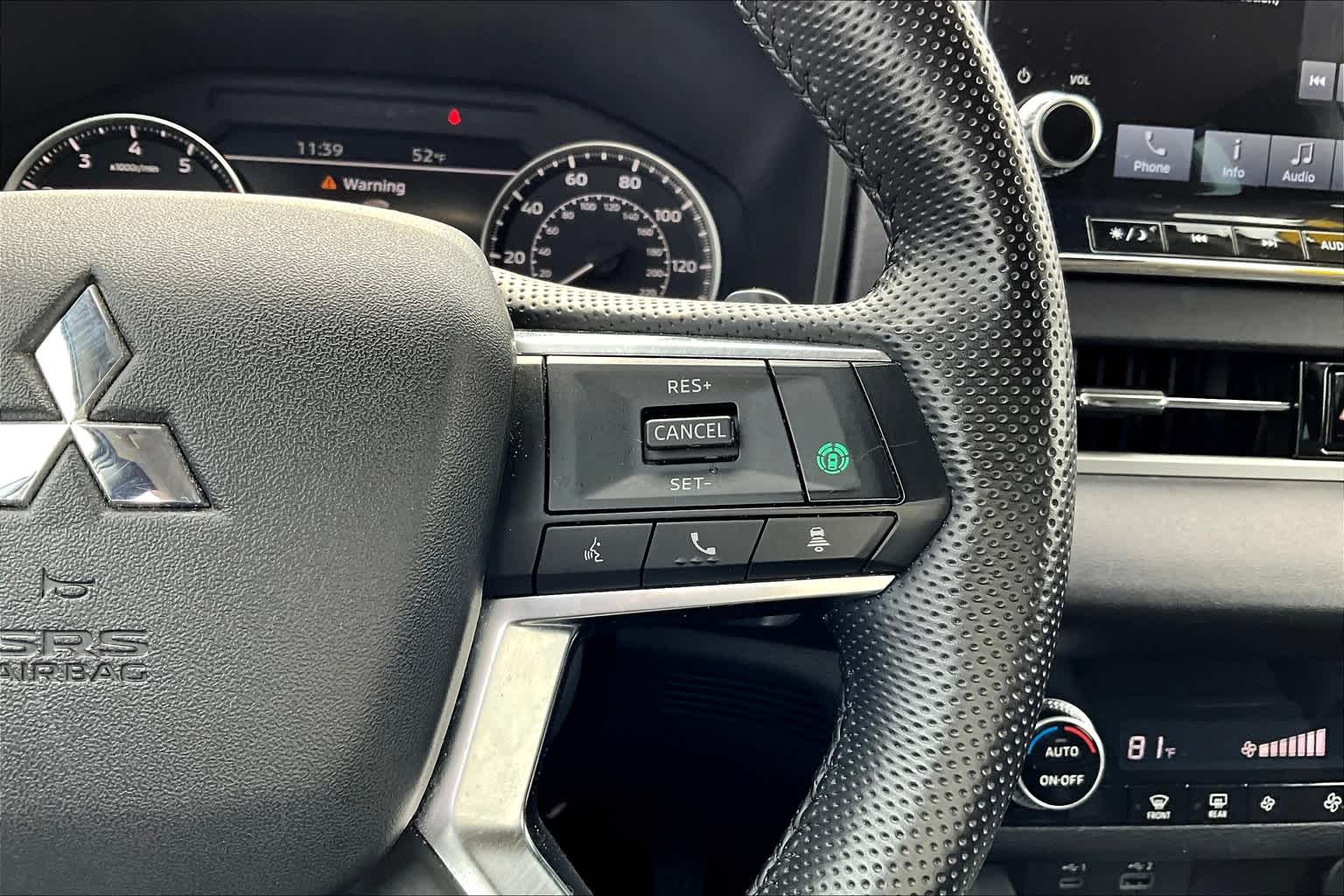 2023 Mitsubishi Outlander SE - Photo 24