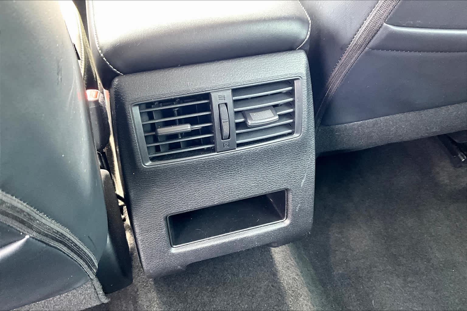 2023 Mitsubishi Outlander SE - Photo 28