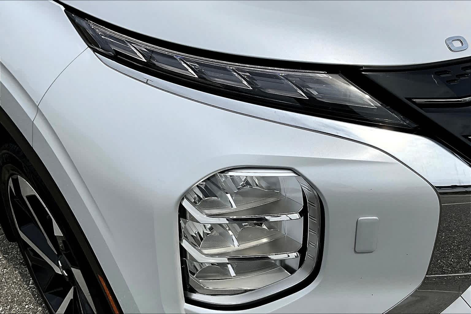 2023 Mitsubishi Outlander SE - Photo 33
