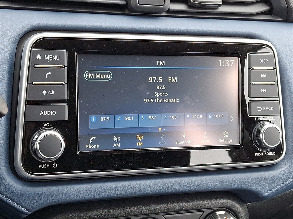 2025 Nissan Versa 1.6 SV - Photo 12