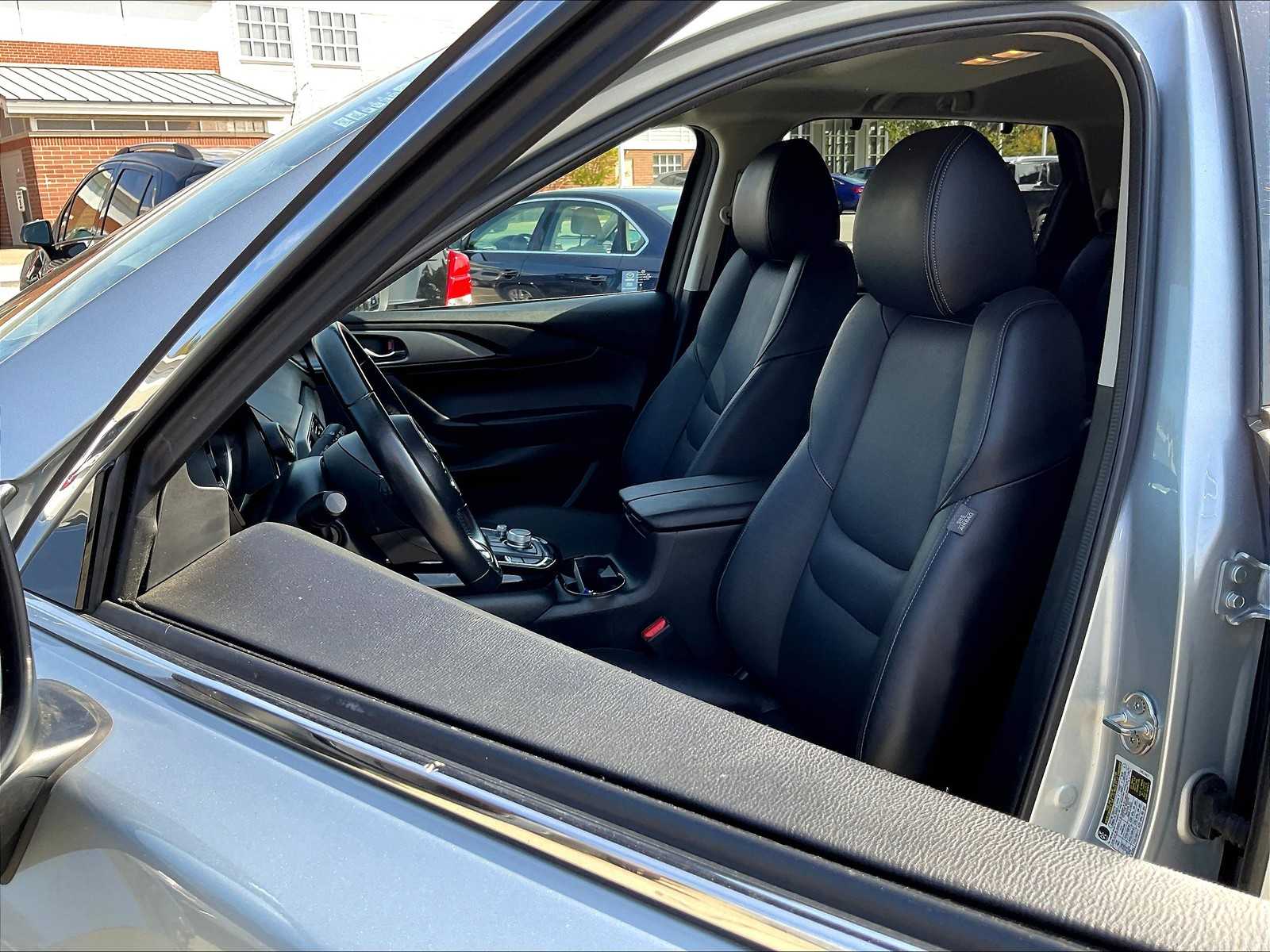 2022 Mazda CX-9 Touring - Photo 10