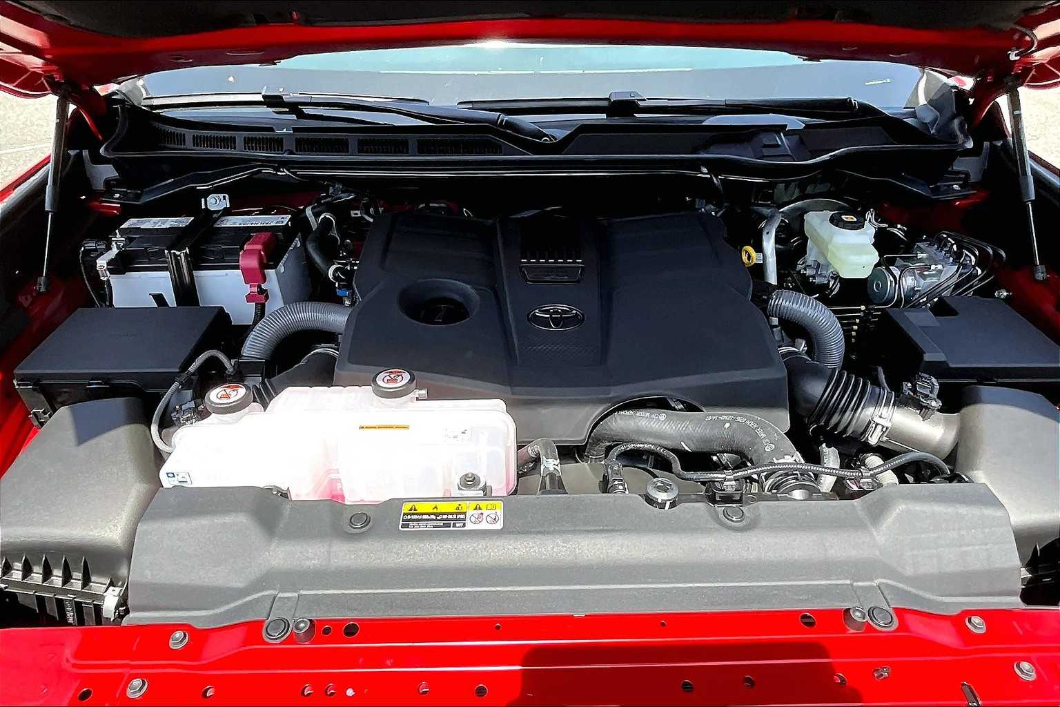 2025 Toyota Tundra SR5 - Photo 16
