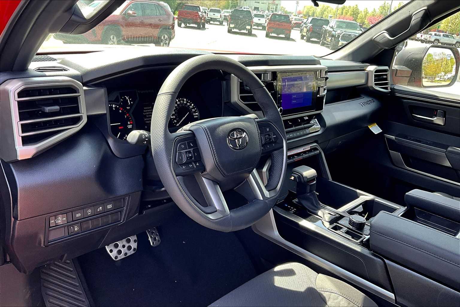 2025 Toyota Tundra SR5 - Photo 9