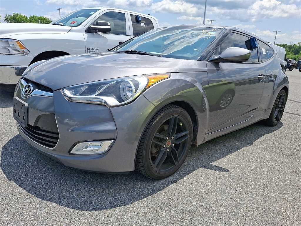 2015 Hyundai Veloster Base - Photo 3