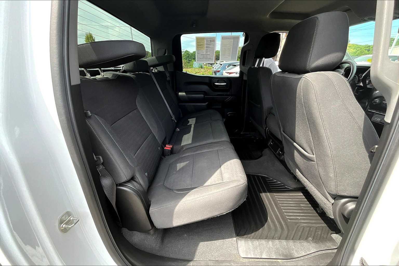 2022 Chevrolet Silverado 1500 LTD Custom - Photo 16