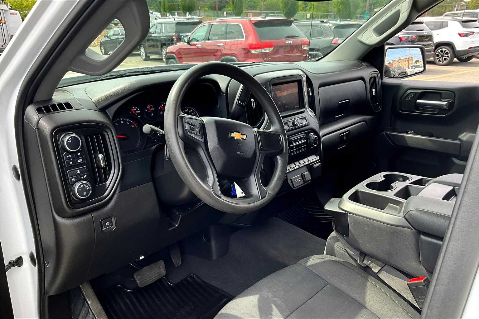 2022 Chevrolet Silverado 1500 LTD Custom - Photo 8