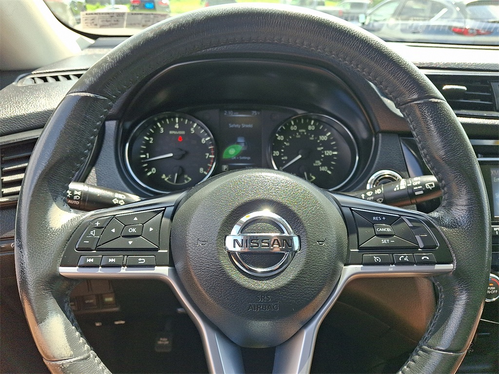 2017 Nissan Rogue SV - Photo 19