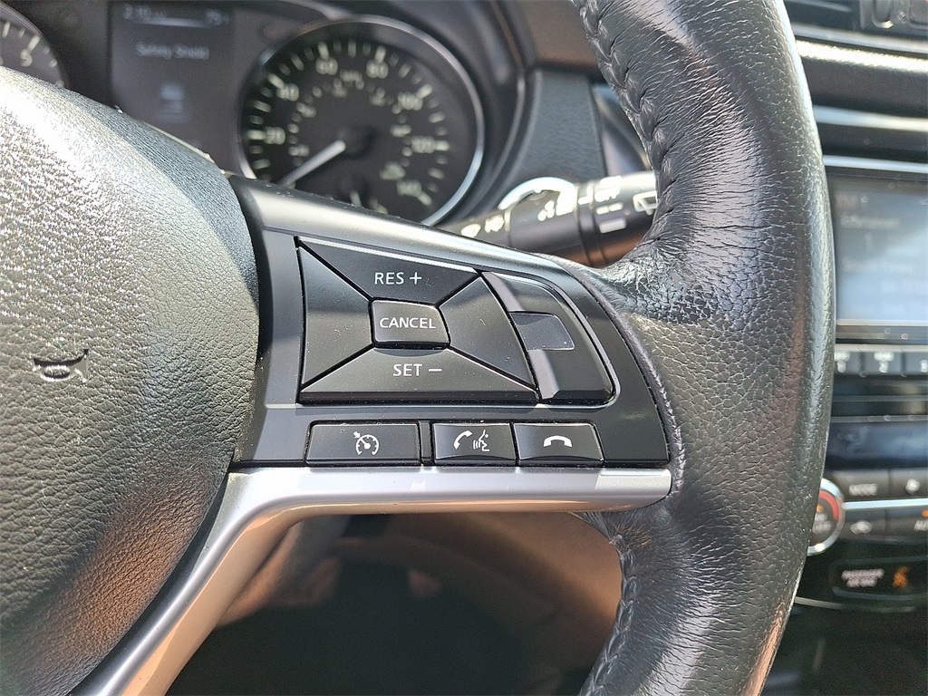2017 Nissan Rogue SV - Photo 21