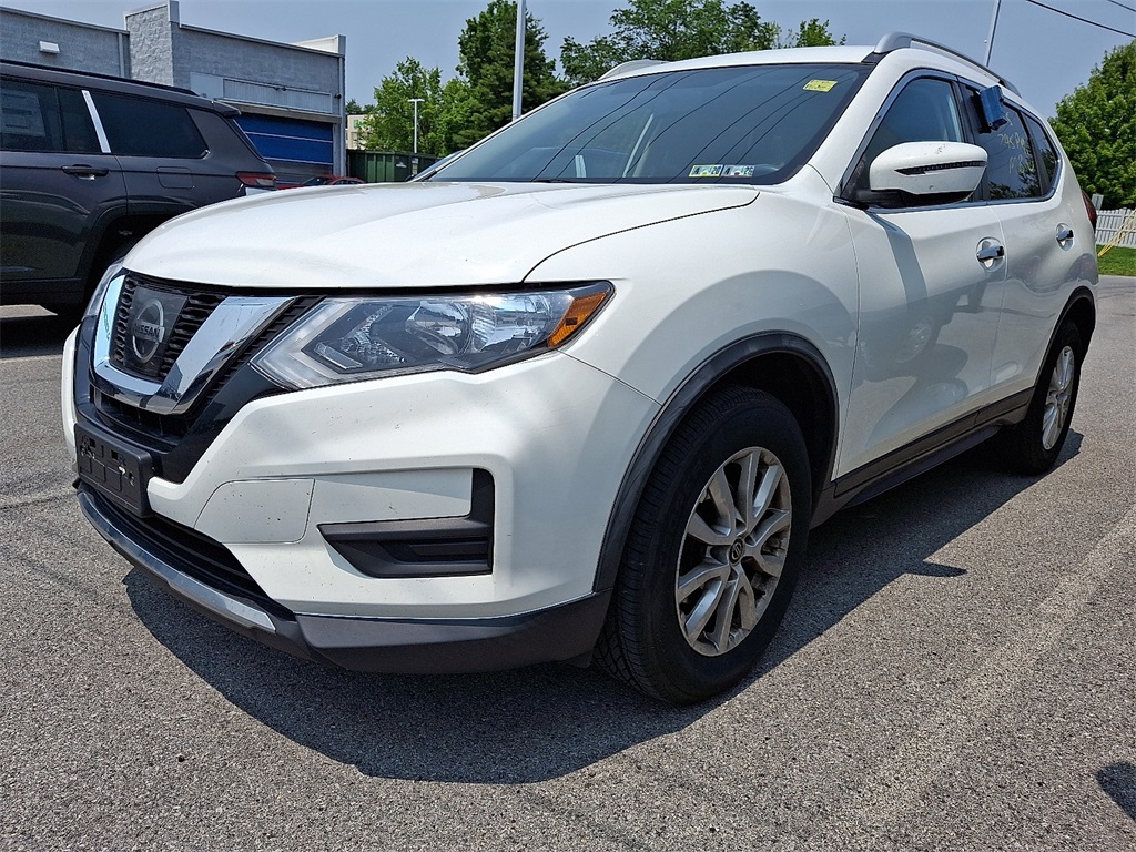 2017 Nissan Rogue  - Photo 3