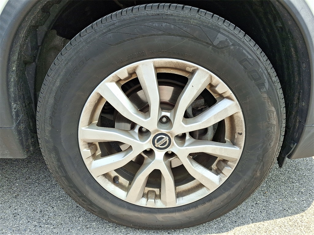 2017 Nissan Rogue  - Photo 8