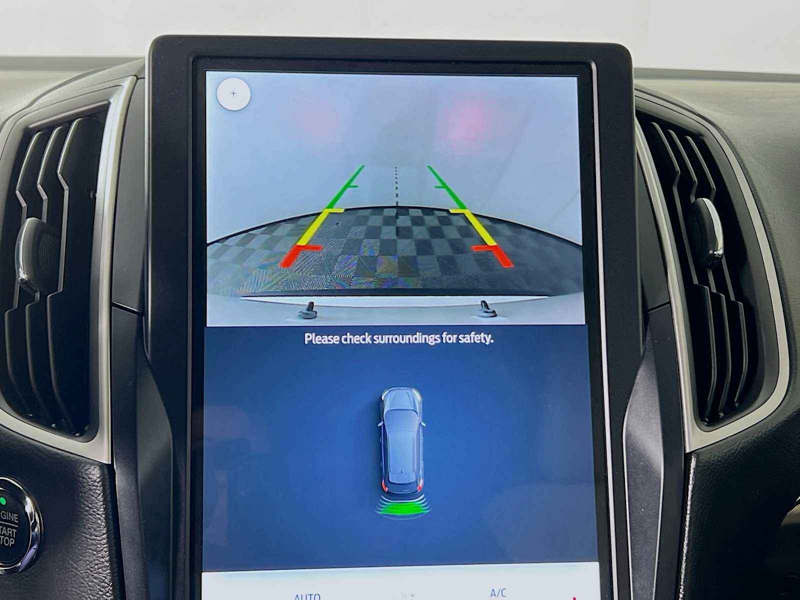 2022 Ford Edge SEL - Photo 13