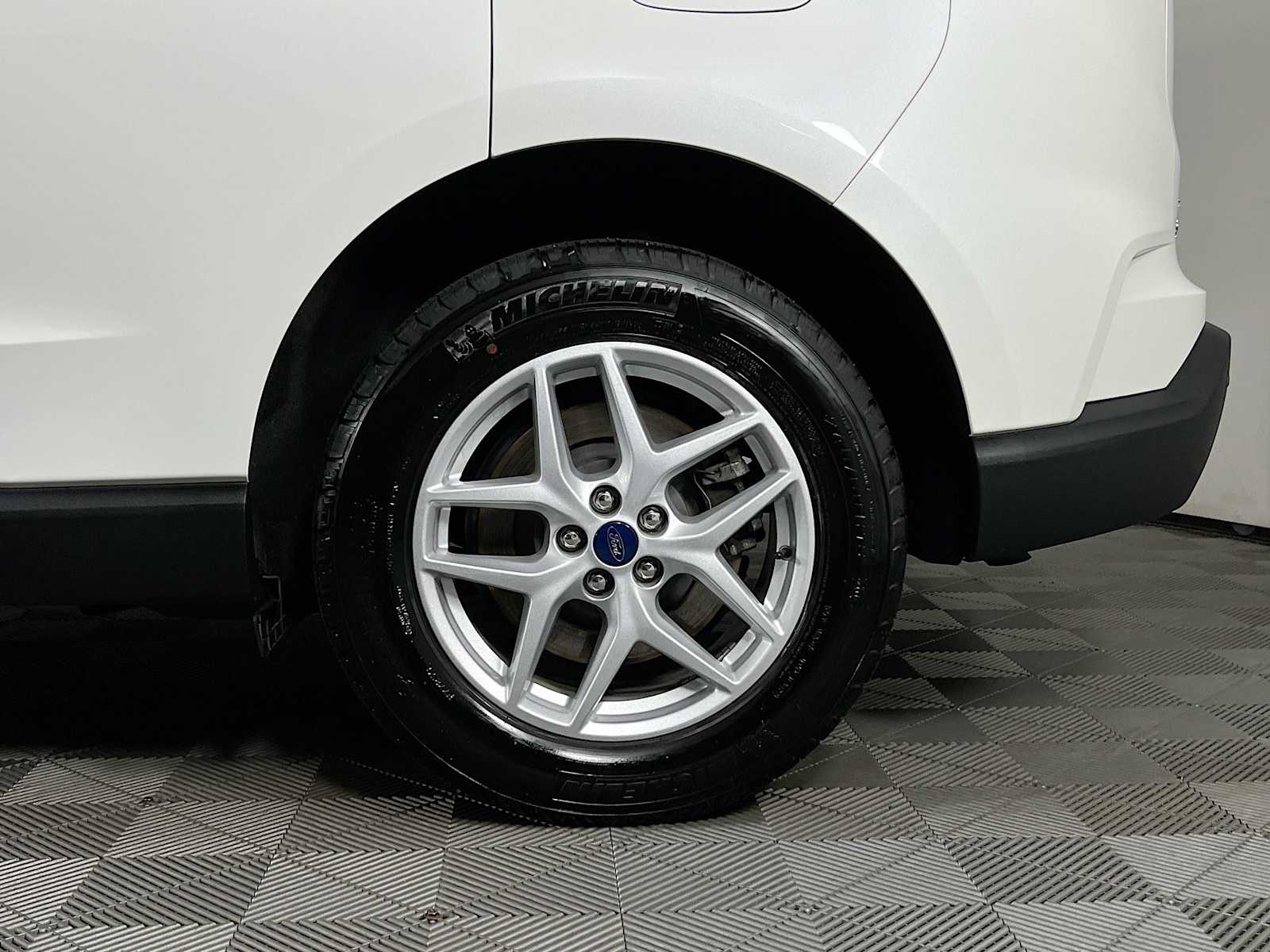 2022 Ford Edge SEL - Photo 31
