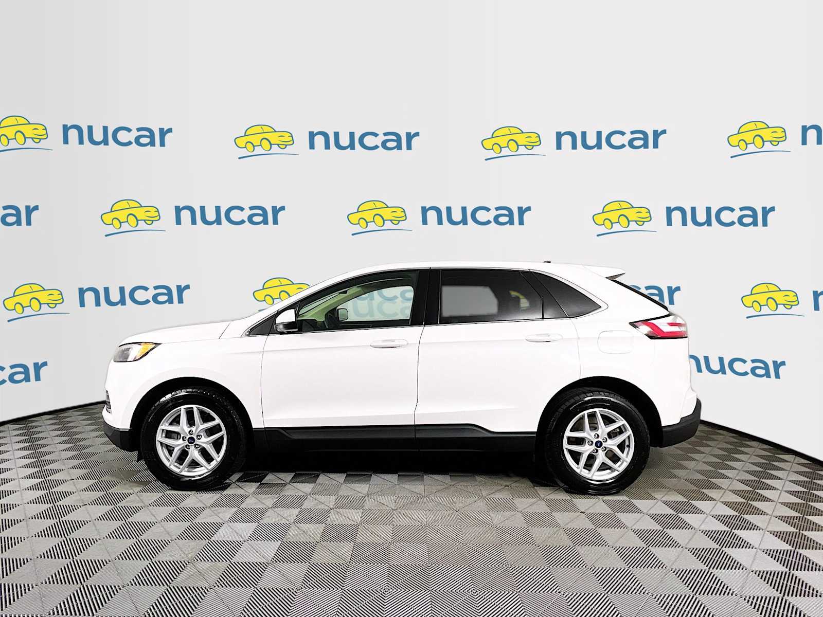 2022 Ford Edge SEL - Photo 4