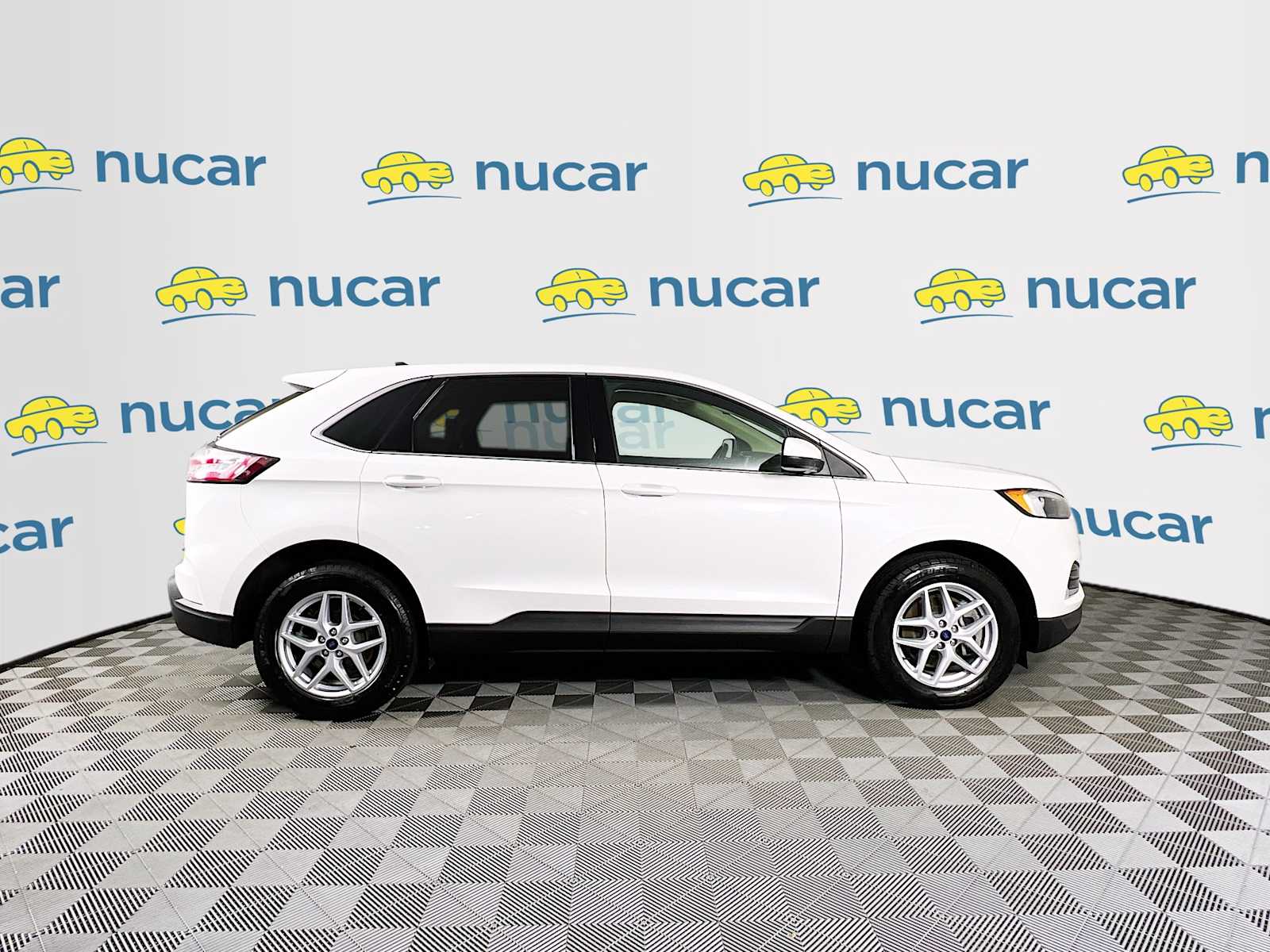 2022 Ford Edge SEL - Photo 8